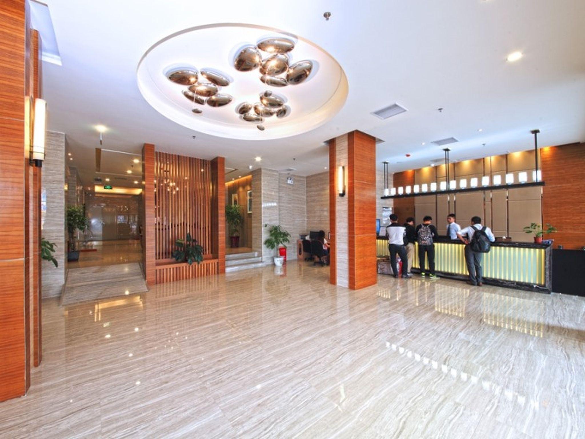 Greentree Inn Guangdong Jieyang Bus Terminal Station Ronghua Avenue Business Hotel Exterior foto