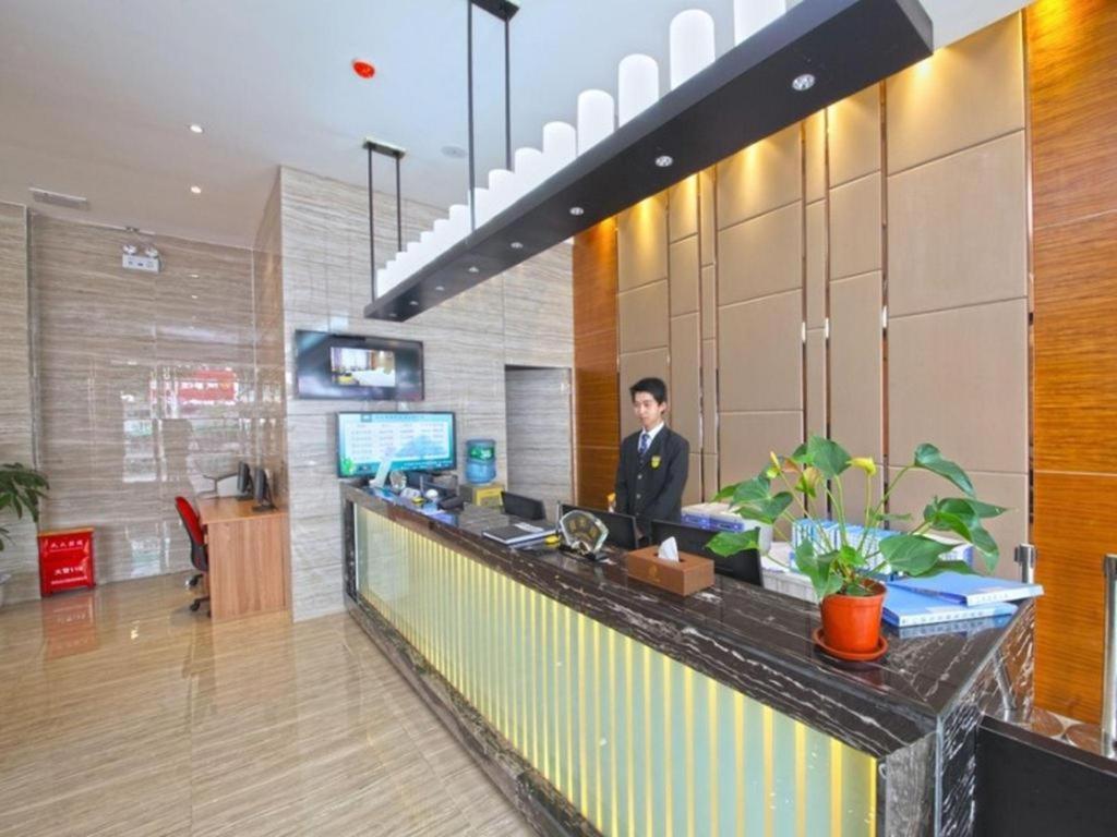 Greentree Inn Guangdong Jieyang Bus Terminal Station Ronghua Avenue Business Hotel Exterior foto